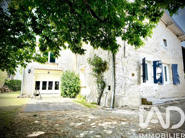 Maison à vendre 4 pièces 120 m² Chef-Boutonne