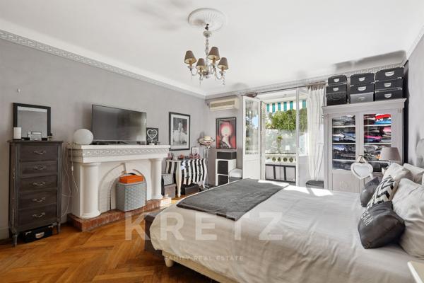 Appartement 3 pièces avec aperçu mer, boulevard de la croisette, Cannes