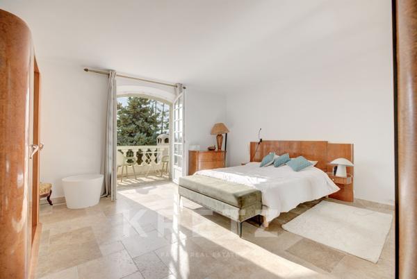 Villa notre dame de vie vue mer et village