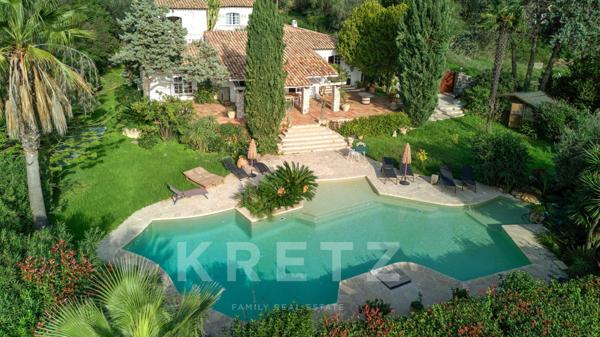 Villa notre dame de vie vue mer et village