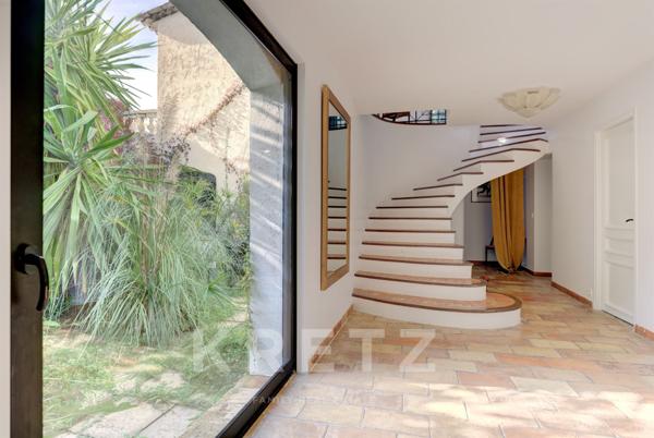 Villa notre dame de vie vue mer et village