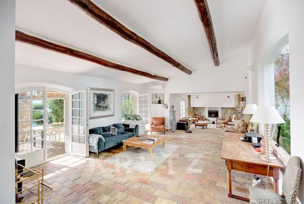 Villa notre dame de vie vue mer et village