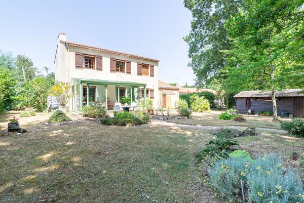 Maison Pont Saint Martin 7 pièce(s) 130.22 m2