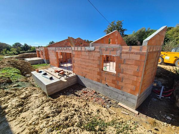 Maison à vendre de plain pied à VIRIAT