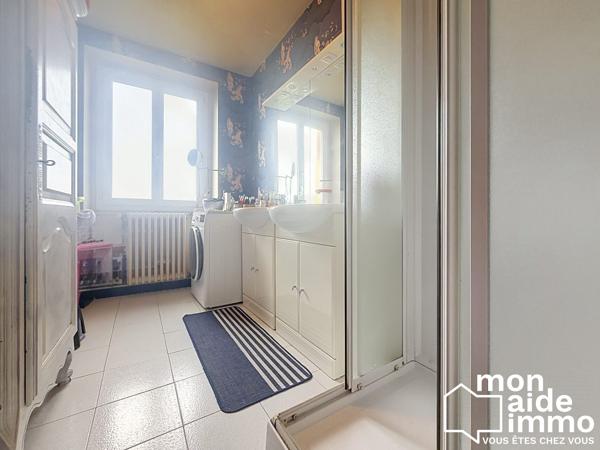 Vaste ensemble immobilier idéalement située