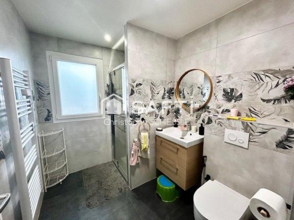 Maison plain-pied de 98 m2 sur 5 ares 31 CTRS