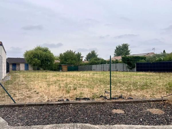 TERRAIN CONSTRUCTIBLE - 751m2