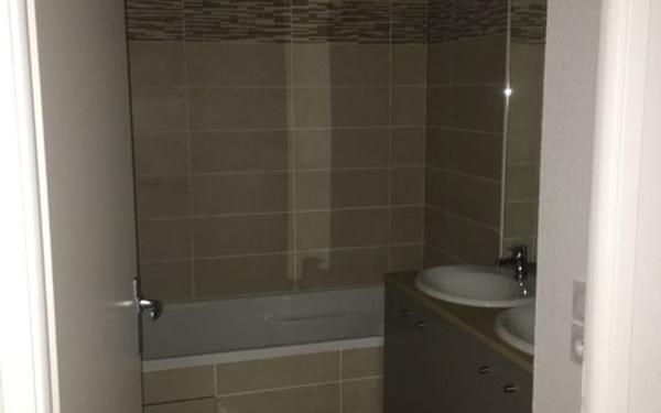 Maison à louer    5 pièces •  Saint-Sauveur