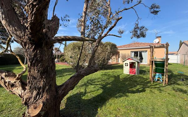 Maison à vendre    5 pièces •  Tournefeuille