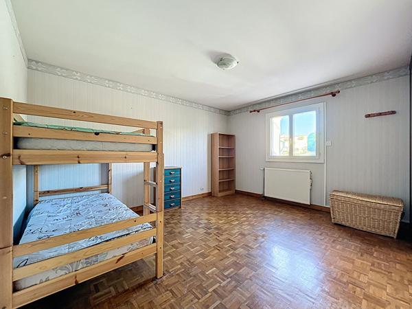 Maison 4 pièces 3 chambres Portes Les Valence.