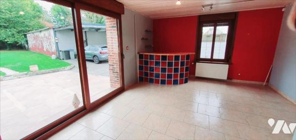 DOUCHY LES MINES Maison et entrepôt