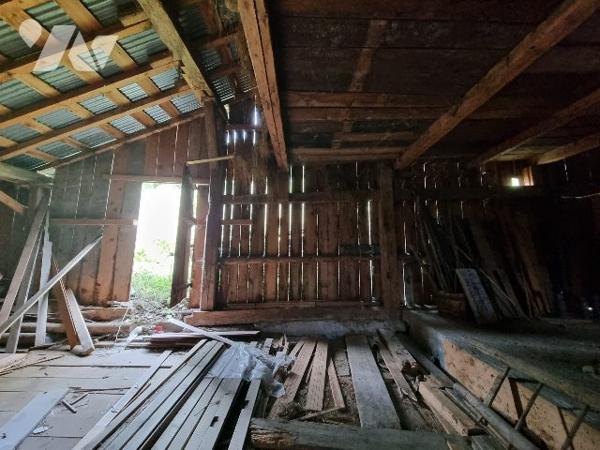 SOUS OFFRE Ferme mitoyenne à rénover Abondance