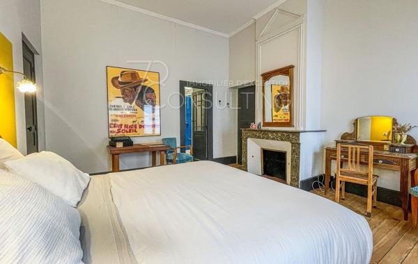 VENTE MONTAUBAN CENTRE MAISON DE VILLE 9 PIÈCES JARDIN