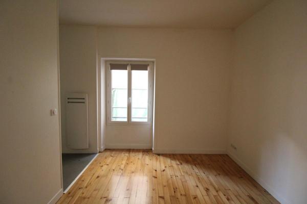 45 BOULEVARD MARECHAL FAYOLLE - F2 2EME ETAGE