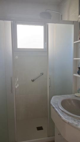 Maison sur sous‑sol avec jardin arboré – Verteillac