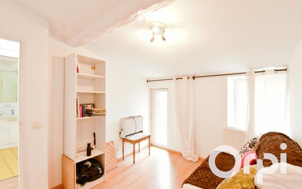 Maison à vendre    7 pièces •  Valence