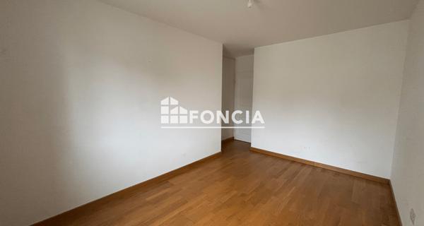 Location Appartement 4 pièces 77.7 m² - Reims 51100