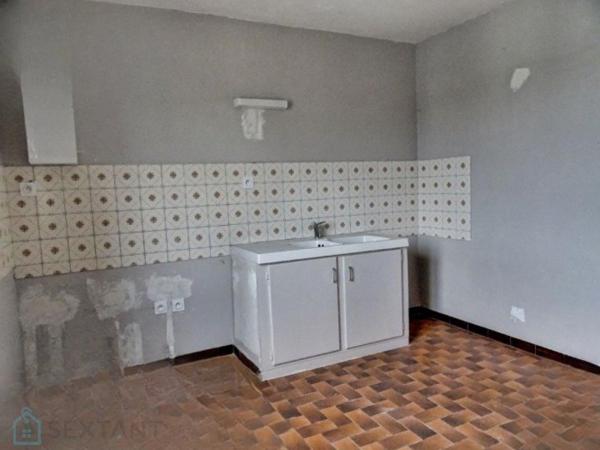 Immeuble de rapport pour location etudiante ou gite