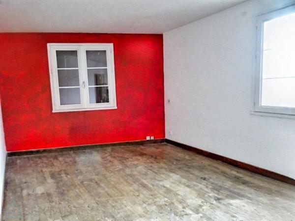 Immeuble de rapport pour location etudiante ou gite