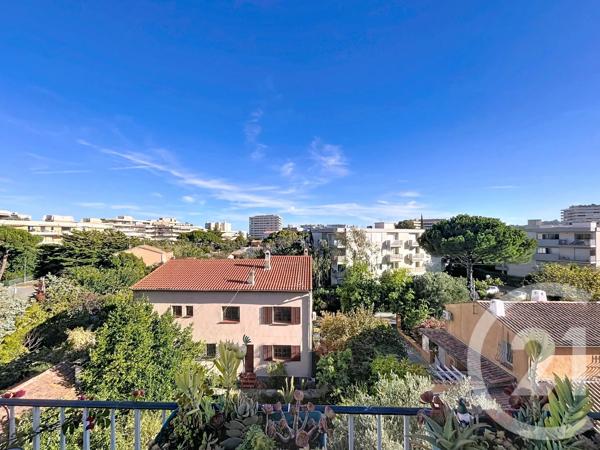 Appartement T2 à vendre  2 pièces - 54 m 2   ST RAPHAEL  - 83