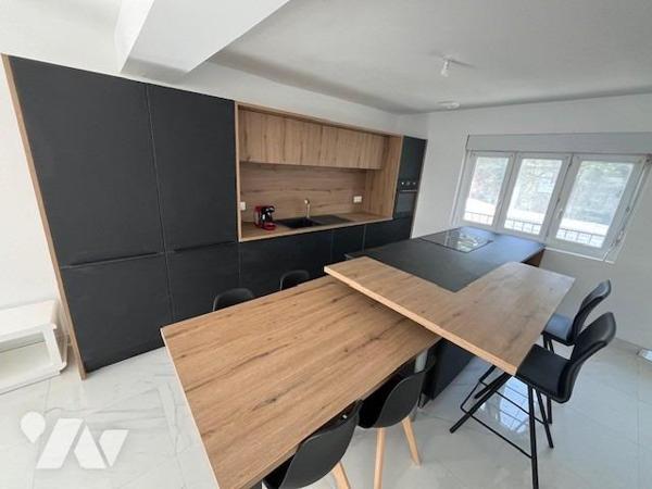 LA TRINITÉ-PLOUZANÉ - Maison rénovée - 5 chambres - 3 sde - sous-sol