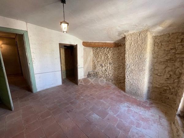 MAISON VIGNERONNE EN PIERRES 106 M² HABITABLES 2 GARAGES 58 ET 45 M² +57 M² GRENIER  AMENAGEABLE