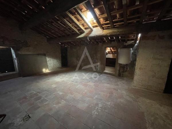 MAISON VIGNERONNE EN PIERRES 106 M² HABITABLES 2 GARAGES 58 ET 45 M² +57 M² GRENIER  AMENAGEABLE
