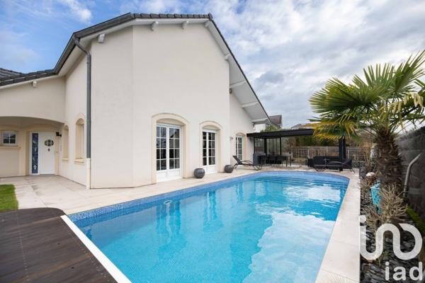Maison 7 pièces de 210 m² à Thionville (57100)