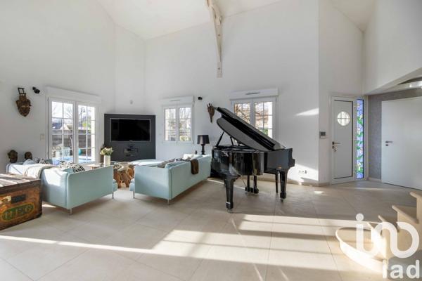 Maison 7 pièces de 210 m² à Thionville (57100)