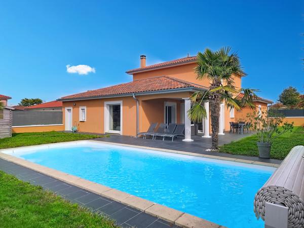 À vendre - Maison contemporaine, 5 pièces située à Miribel (01700)