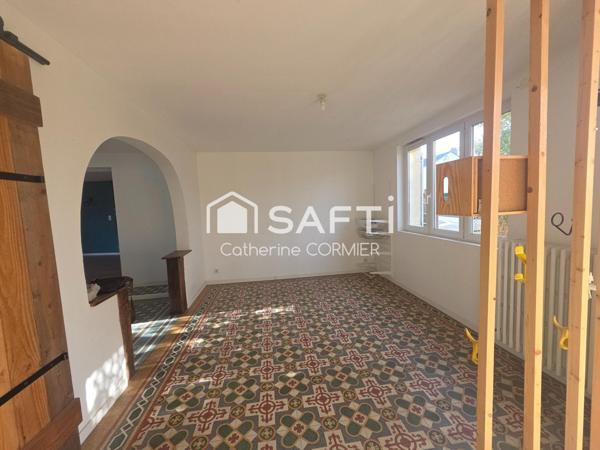 Maison de 4 chambres, bureau, grande pièce de vie