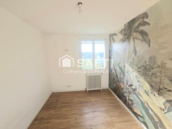 Maison de 4 chambres, bureau, grande pièce de vie