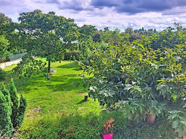 Grande maison familiale avec double logement indépendant!