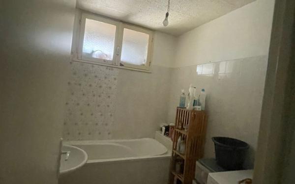 Appartement à vendre    3 pièces • 68,62 m2 Saint-Paul-Trois-Châteaux