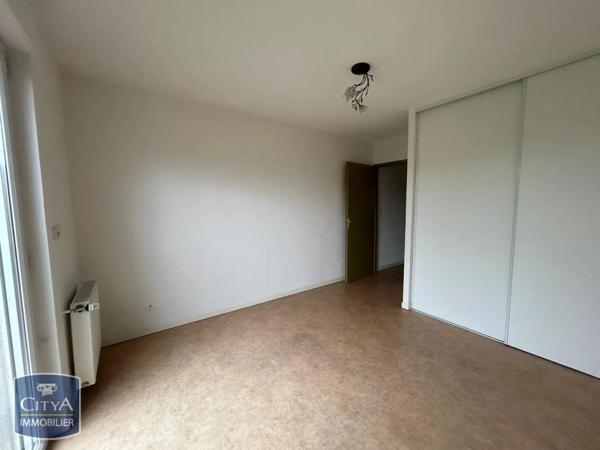Appartement à louer 3 pièces 54m² Vatan (36150)