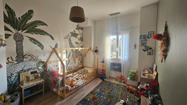 Magnifique Maison d'Architecte, 4 chambres, 3 salle d'eau, jardin, piscine