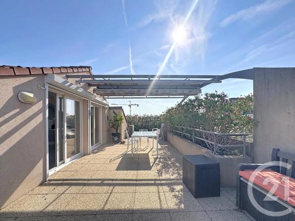 Appartement à vendre  3 pièces - 95 m 2   ST RAPHAEL  - 83