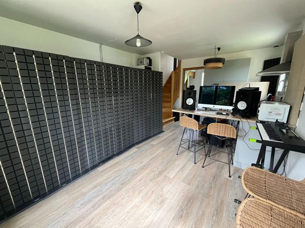 EXCLUSIVITE - Maison indépendante BRUZ environ 133m² Hors lotissement - Terrain 649m²