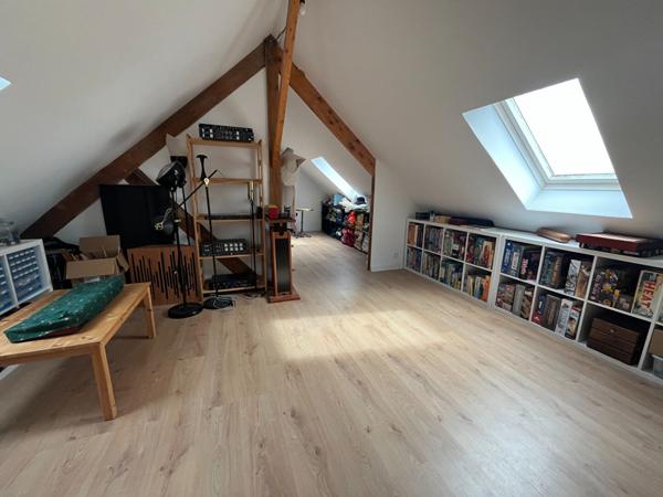 EXCLUSIVITE - Maison indépendante BRUZ environ 133m² Hors lotissement - Terrain 649m²