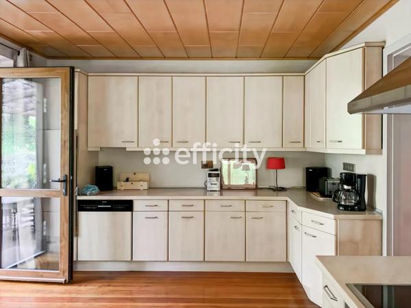 Maison 6 pièces - 186 m²