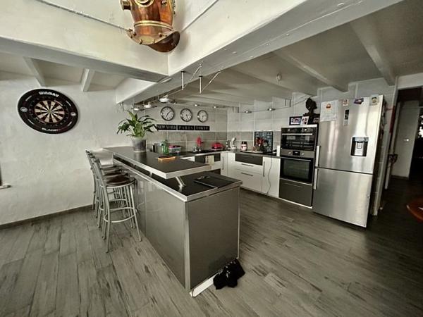 Appartement à vendre 228 000 € Sète 4 p 122 m² DPE C