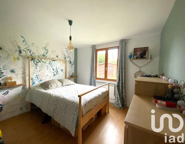 Maison traditionnelle 5 pièces de 100 m² à Les Hogues (27910)