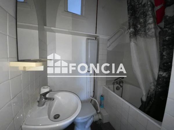 Location Appartement 2 pièces 32.17 m² - 31 RUE RACINE Montrouge 92120