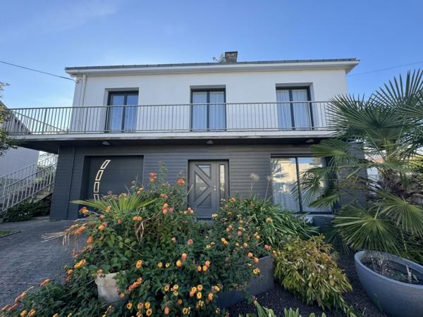 Maison 6 pièce(s) 5 chambre(s) 220 m²