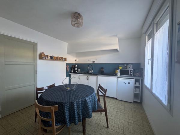 Maison 6 pièce(s) 5 chambre(s) 220 m²