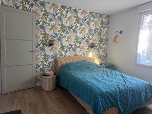 Maison 6 pièce(s) 5 chambre(s) 220 m²