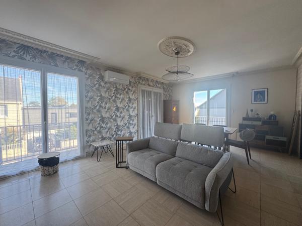 Maison 6 pièce(s) 5 chambre(s) 220 m²