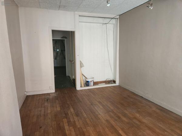 Local mixte (Pro/Hab) à vendre à Bar-sur-Aube dans l'Aube (10200), ref : 10379/623   
Calme