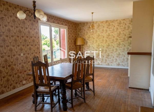 Maison à rénover avec dépendances et vue Panoramique sur la vallée