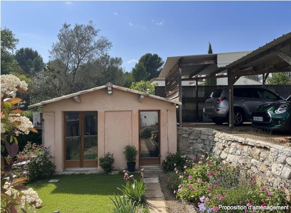 Maison plain-pied -  piscine - 1500 m2 de terrain